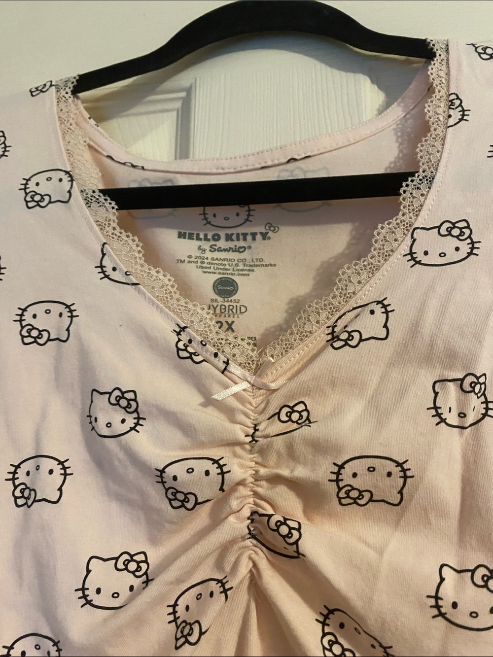 Hello Kitty Light Pink Short Sleeve V-Neck Tee - Picture 2 of 2